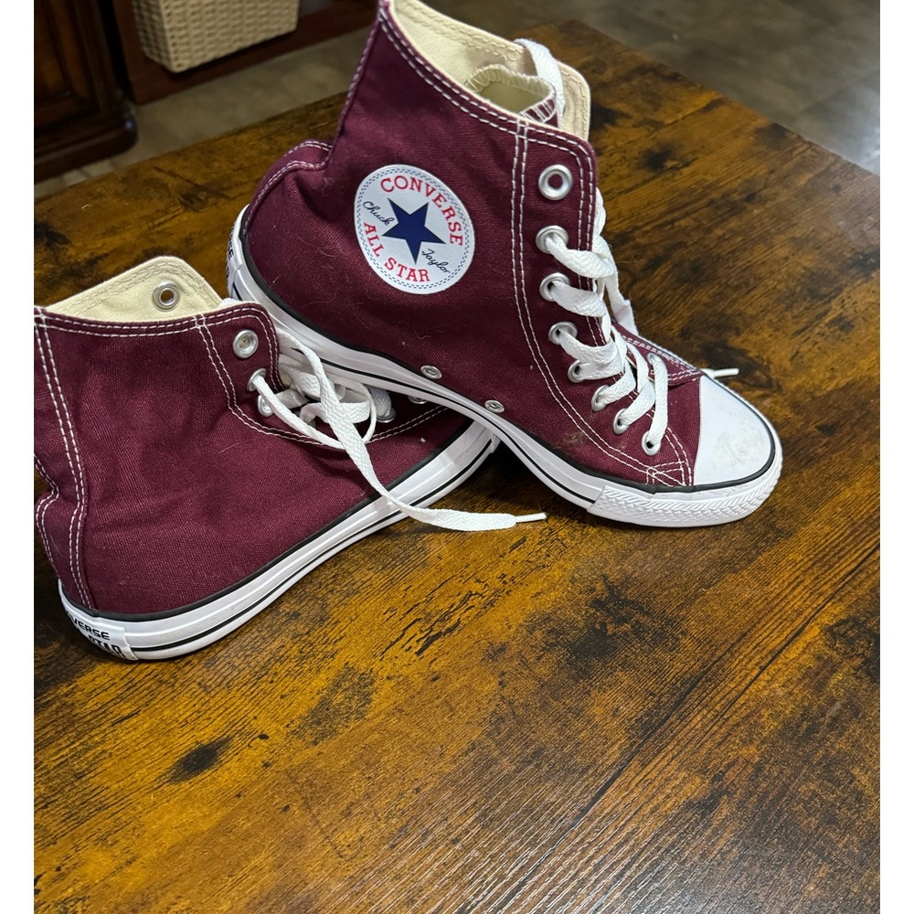 Cleaning out closet! Amazing maroon 8.5 women converse